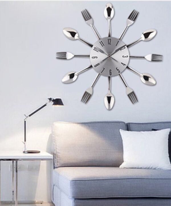 Creative Restaurant Kitchen Living Room Stainless Steel Knife and Fork Quartz Wall Clock