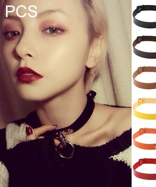 2 PCS Harajuku Punk Style Rivets Heart Lock Collar Fashion Trendy Leather Necklace, Random Color Delivery