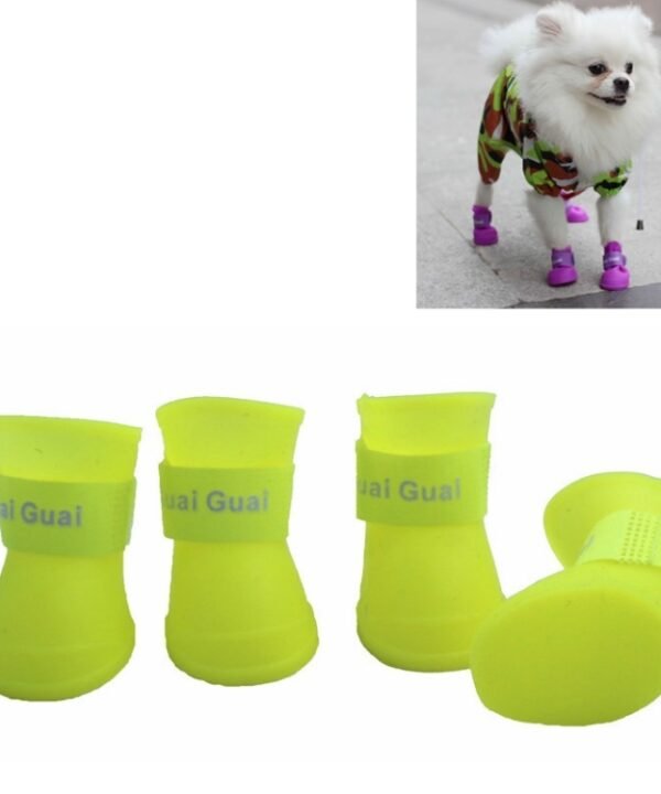 Lovely Pet Dog Shoes Puppy Candy Color Rubber Boots Waterproof Rain Shoes, S, Size:  4.3 x 3.3cm, Size: S 4.3 x 3.3cm S, Size: 4.3 x 3.3cm, Size: S 4.3 x 3.3cm