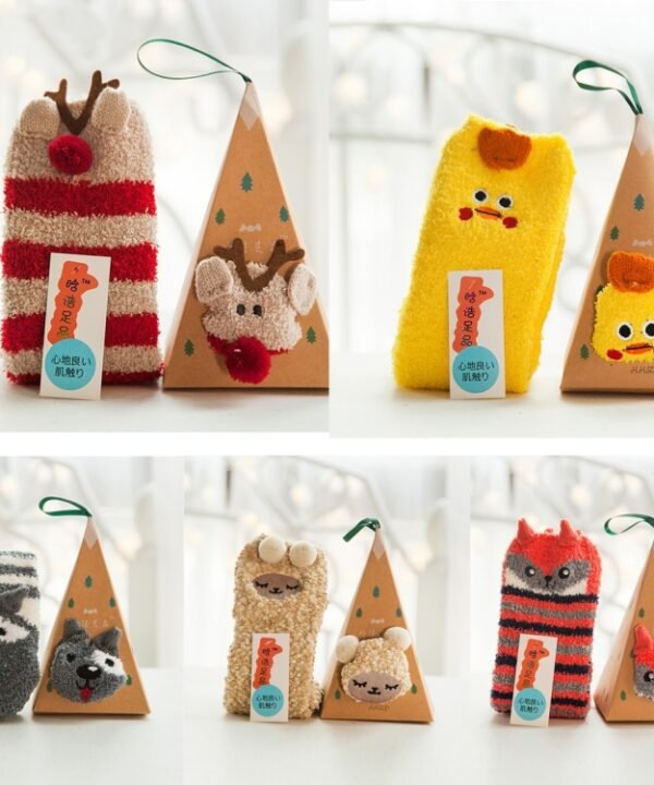 Winter Coral Velvet Thick Warm Cartoon Adult Socks, Stereoscopic Animal Pattern Christmas Boxed Gift Socks, Random Style Delivery