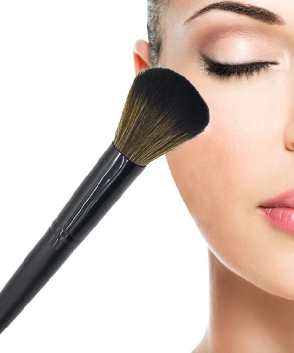 Wooden Handle Soft Head Buffer Foundation Powder Blush Brush Makeup Tools