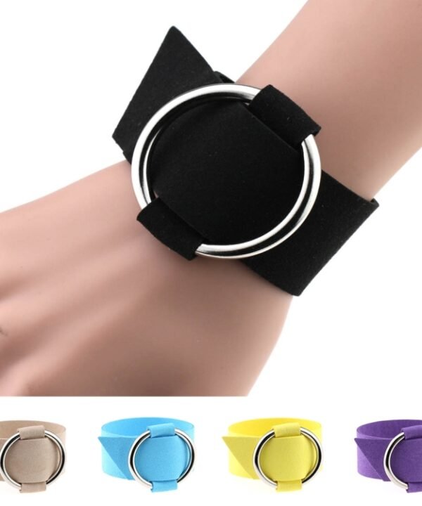 2 PCS European and American Simple Round Velvet Bracelet Fashion Metal Wristband Bracelet, Random Color Delivery