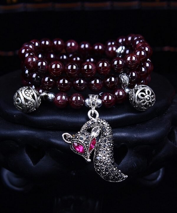 Fashion Jewelry Accessory Garnet Beads Bracelet, Garnet, Blue Sandstone & Calabash, Red Agate & Buddha Head, Aquamarine & Longevity Lock, White Jade, Pink Crystal & Cat, Pink Crystal & Elephant & Fish, Red Agate & Elephant, Red Agate & Pi Xiu, Violitde