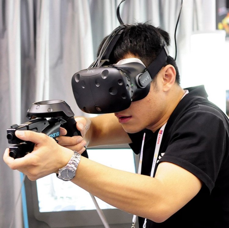 VR VIVE Gun Controller for HTC Vive Headset VR Experience Shop Shooting Game VR Handgun - Image 3