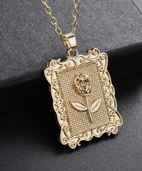 Geometric Square Rose Necklace Clavicle Chain
