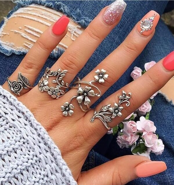 4 PCS/Set Antique Vintage Bohemia Style Rose Flower Rings for Women