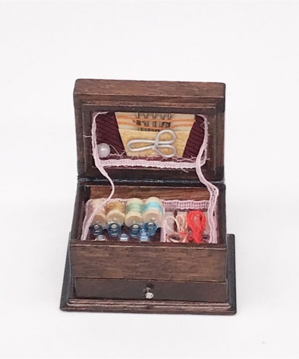 1:12 Mini House Toy Simulation Classical Solid Wood Chinese Retro Sewing Box, Sewing Box