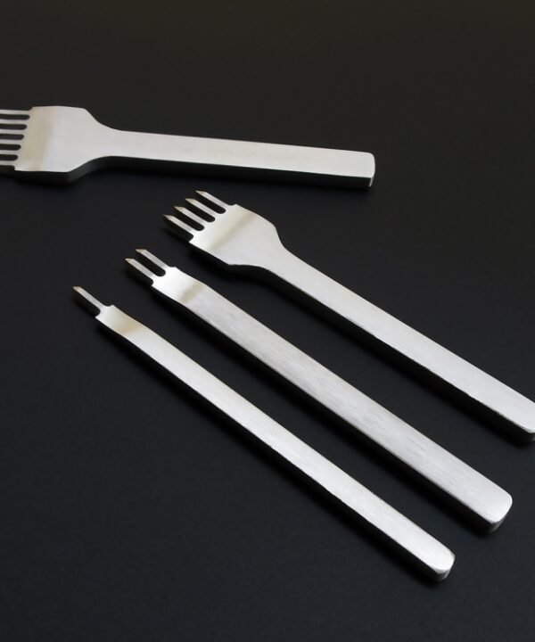 4 in 1 White Steel Diamond Boring Punching Stitching Tool DIY Leather Punch Tool Set, 3mm