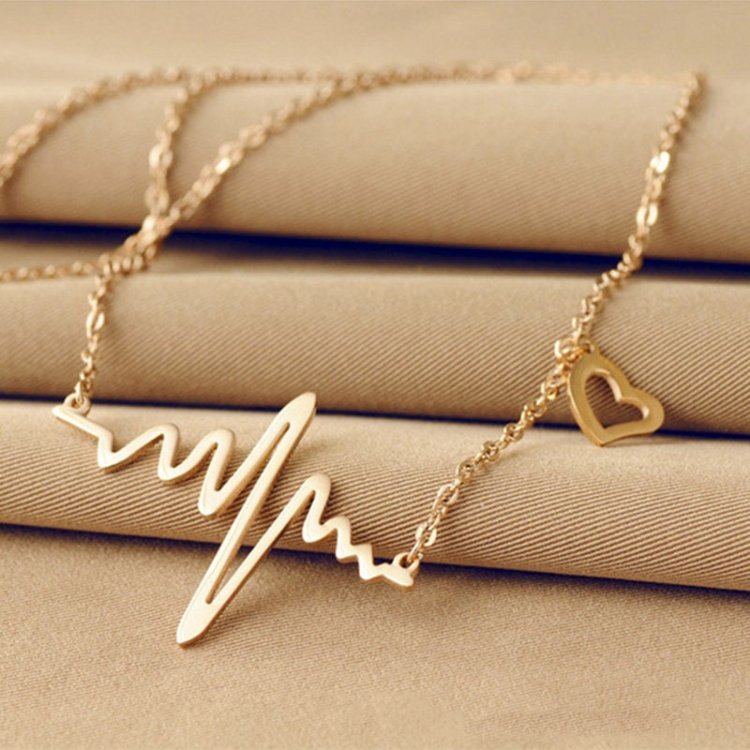 Necklace Love Shaped Titanium Steel Heartbeat Lockbone Chain Heart Pendant Necklace Female Retro Necklace Jewelry Accessorie, Gold, Silver - Image 2