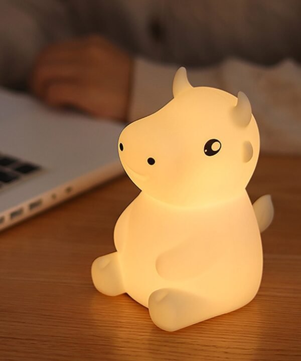 JX-YD-08 Silicone Calf Cow Night Light LED Colorful Dimming Pat Sleeping Bedside Lamp