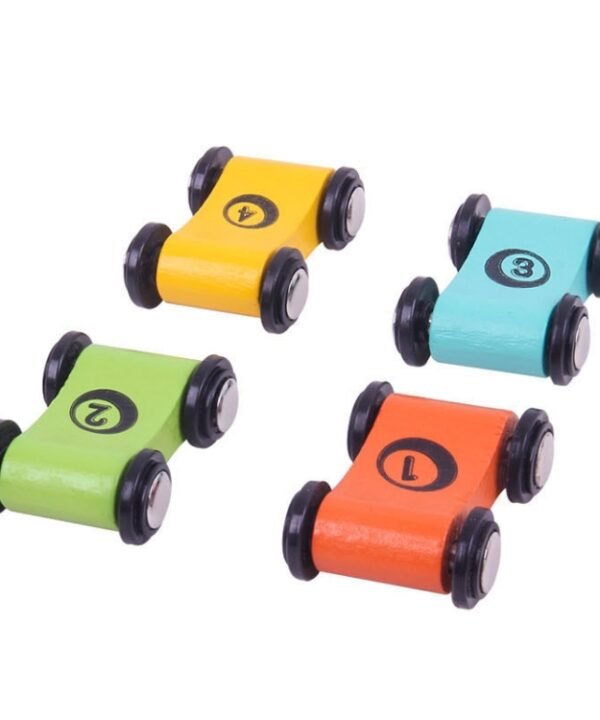 8 PCS Wooden Speed Mini Race Car Early Childhood Education Puzzle Hand-Eye Coordination Toy, Random Color Delivery