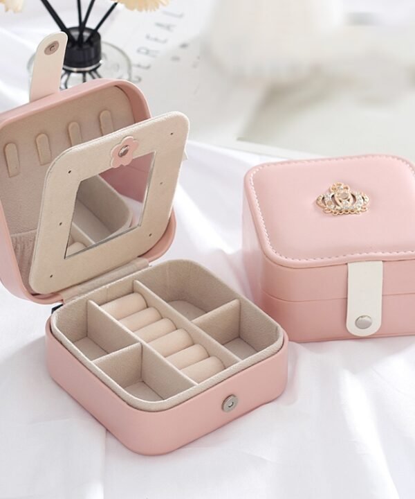 XH-001 Simple Creative Travel Portable Leather Earrings Jewelry Box, 11x11x5.8 cm