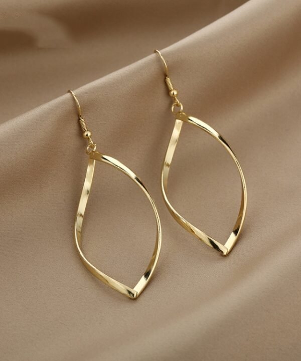 Twisted Rhombus Earrings Personality Exaggerated Earrings