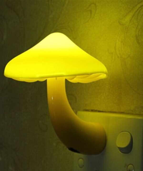 Mushroom Wall Socket Lamp Light-controlled Sensor Night Light Bedroom Home Decoration, US Plug