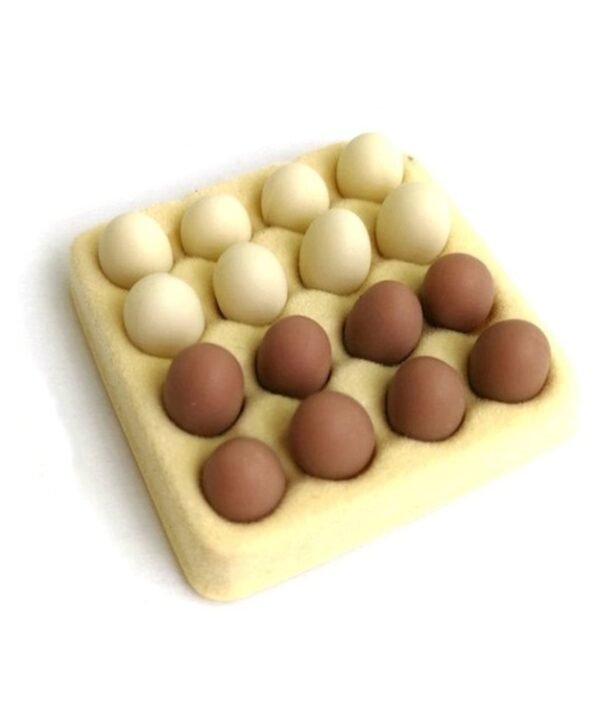 Dollhouse Mini Egg Box with 16 Eggs Model Toy